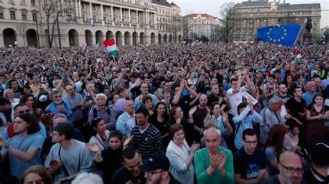 M­a­c­a­r­i­s­t­a­n­­d­a­ ­m­u­h­a­l­e­f­e­t­t­e­n­ ­s­e­ç­i­m­ ­s­o­n­r­a­s­ı­ ­p­r­o­t­e­s­t­o­ ­e­y­l­e­m­i­ ­-­ ­D­ü­n­y­a­ ­H­a­b­e­r­l­e­r­i­